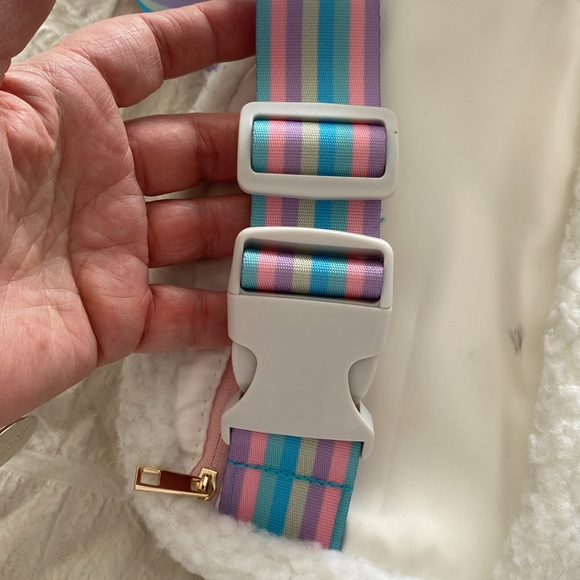 Kirby fluffy Fanny pack belt bag New - Picture 11 of 13